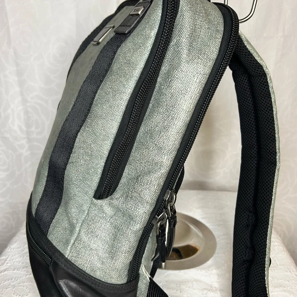NWOT TUMI Alpha Bravo Dover Black and Gray Men's Backpack.